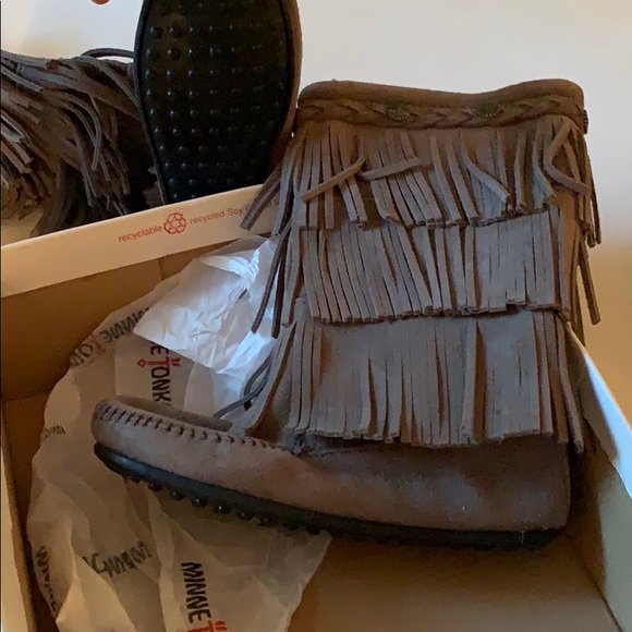 Minnetonka Other - Minnetonka new boots
